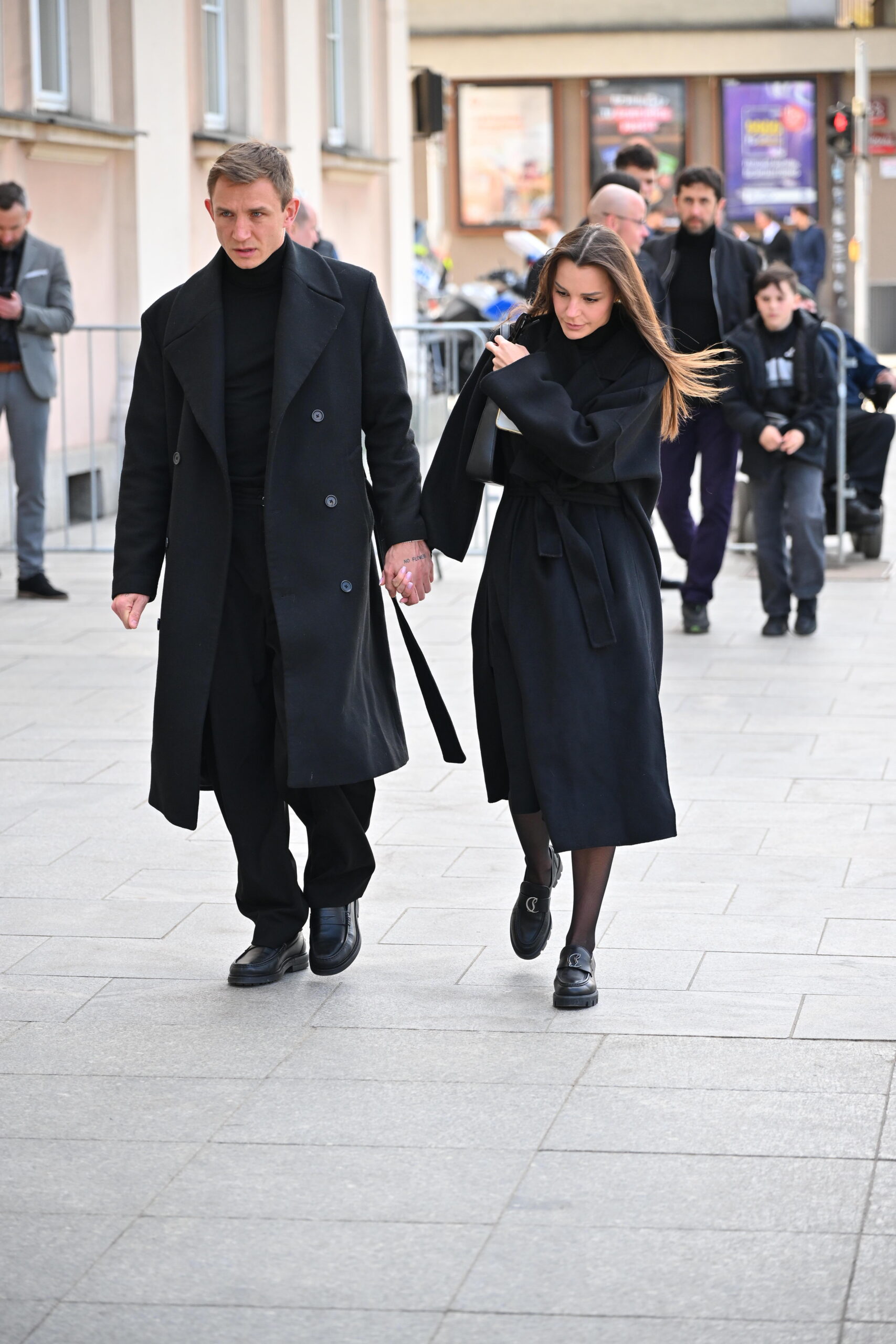 Jakub i Paulina Rzeźniczakowie na pogrzebie Jacka Magiery, Fot. KAPiF